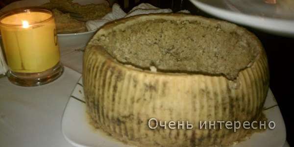 Сыр под названием Касу Марцу