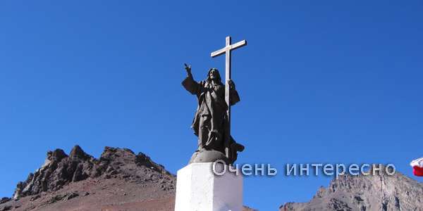 Памятник Христу Искупителю
