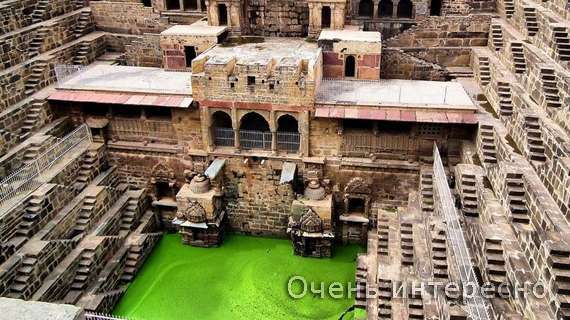 Ступенчатый колодец Чанд Баори - Chand Baori