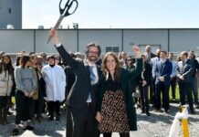 Компанія дитячих сумішей зіткнулася з проблемами безпеки перед спалахом ботулізму