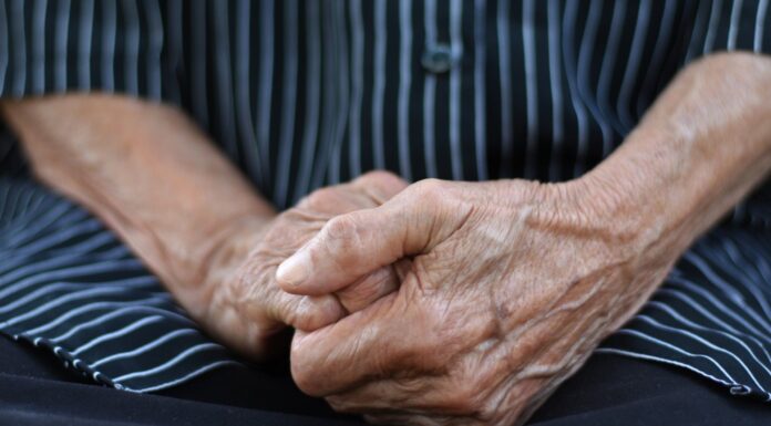 Людське довголіття: прогрес продовжується, але нерівномірно по всій Європі